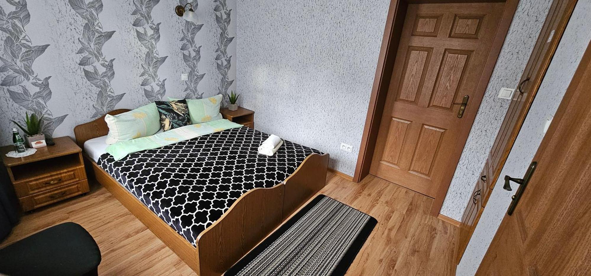 Uroczysko Bed & Breakfast Jastrowie Luaran gambar